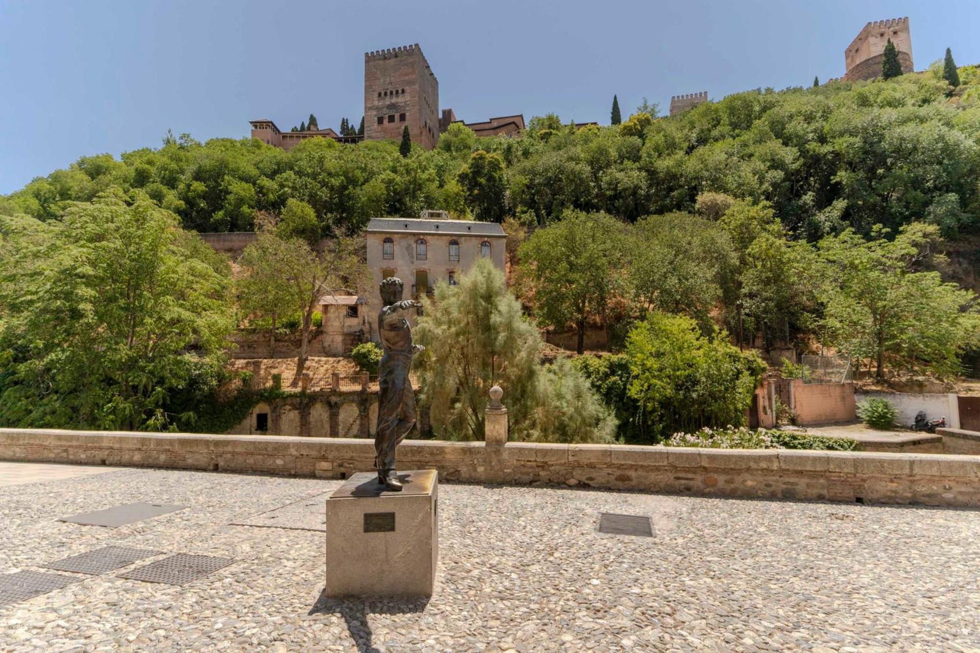 Ferienwohnung Apartamento Bajo El Cielo De La Alhambra, By Daimar Granada Exterior foto